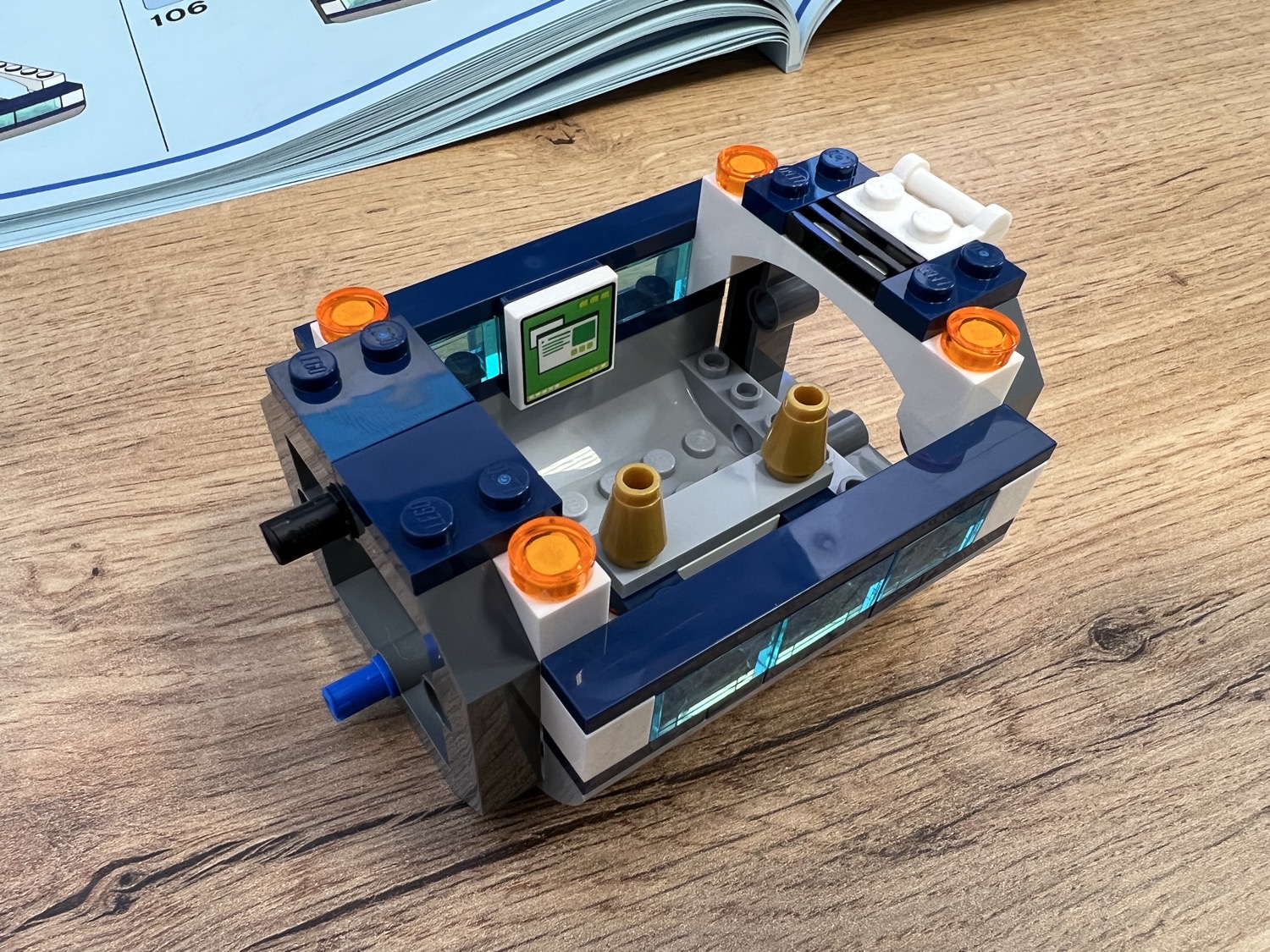 60350 Set lädt City Mond-Forschungsbasis: zum ein Spielen LEGO Dieses
