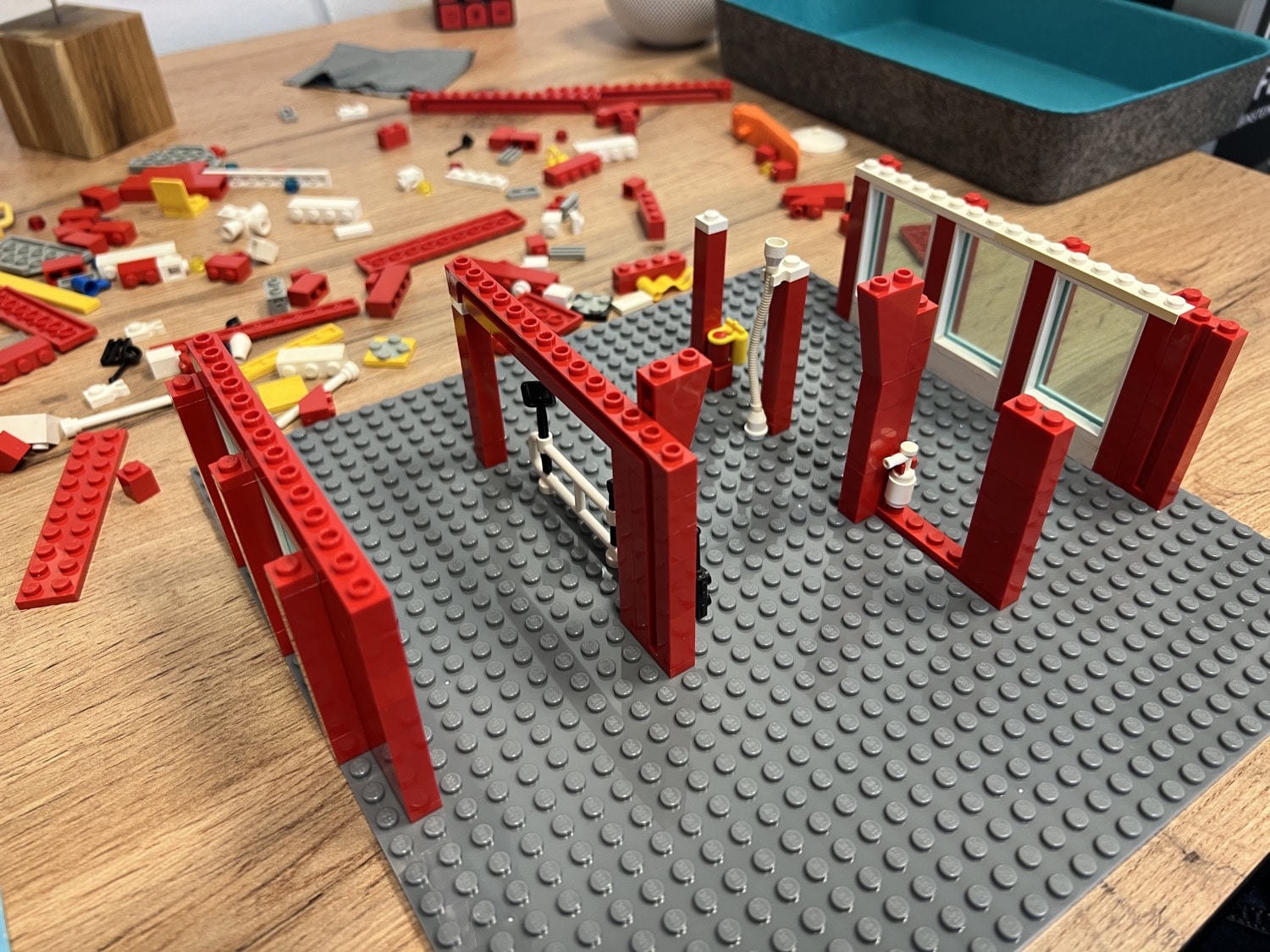 Strictly Briks Bauplatte rot ca 25 x 25 cm Noppen 32 x 32 bauen Lego kompatibel 
