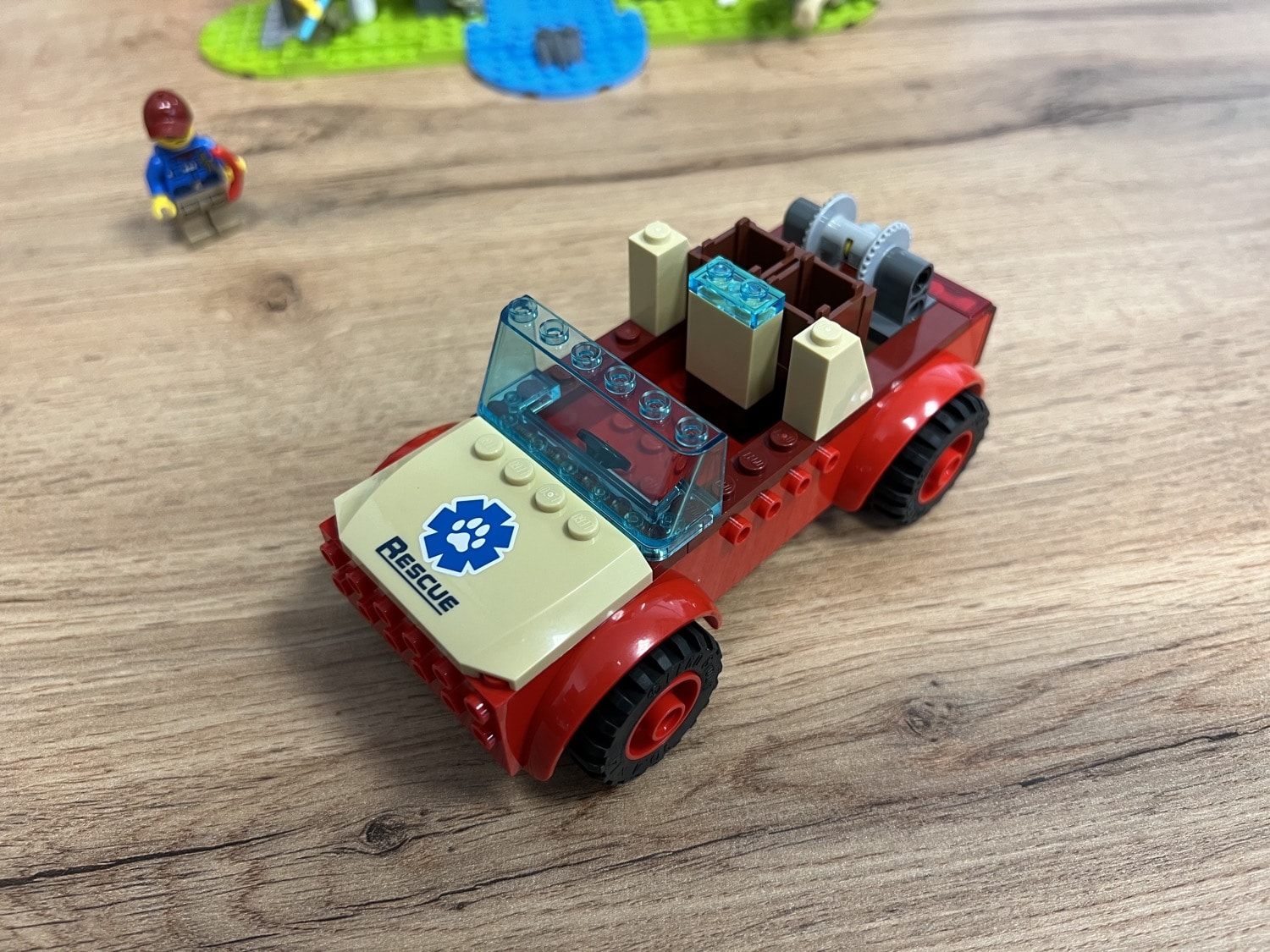 Löwen City zwei Tierrettungs-Geländewagen LEGO 60301: mit Der